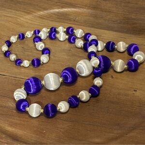 Vintage acrylic silk bead necklace, purple & white